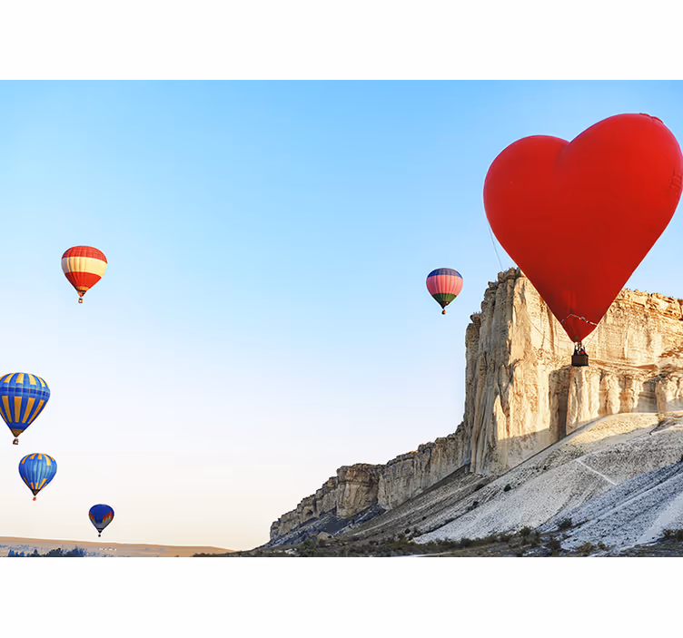 Romantic wall mural heart-shaped balloon - TenStickers