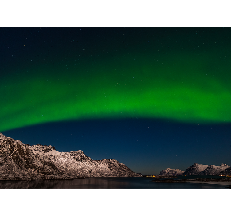 Wall mural nature northern lights above mountains - TenStickers