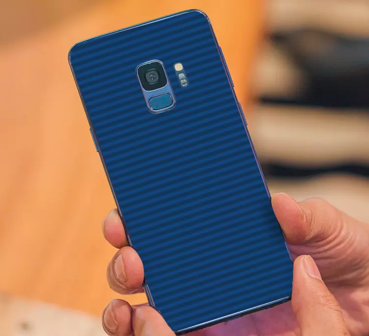 Striped blue cover Samsung stickers - TenStickers