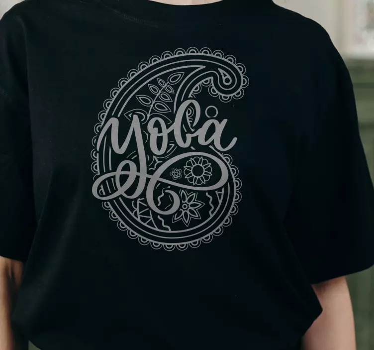 Arabic paisley design t-shirt - TenStickers