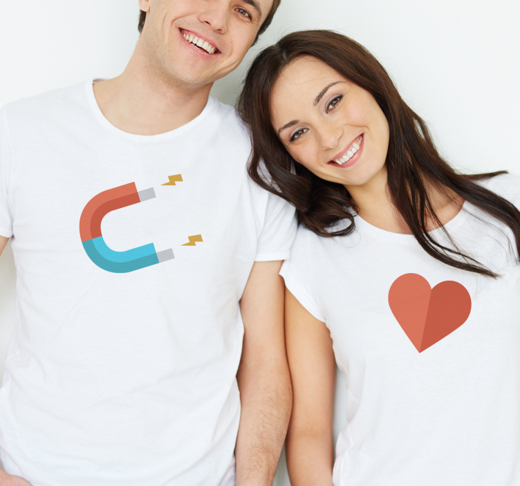 Blue and red heart magnet couple t-shirt - TenStickers