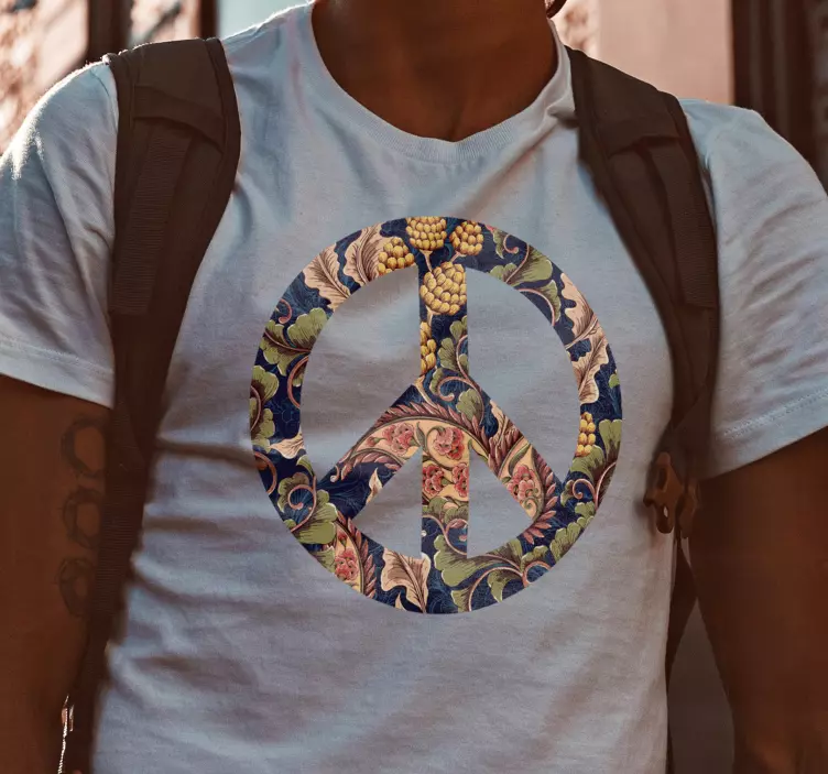 Realistic Paisley Illustration t-shirt - TenStickers