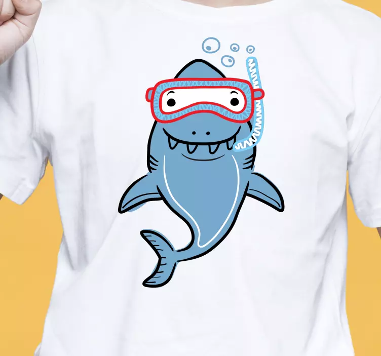 Scuba diving shark Kids t-shirt - TenStickers